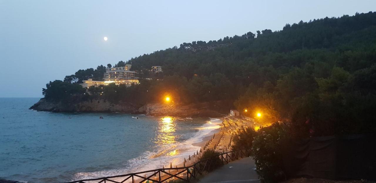 Villa Cala Della Pergola Vieste Exterior photo